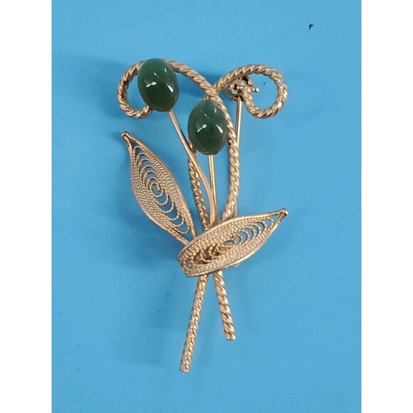 Vintage Brooch Gold Tone Filigree Floral Leaf Spray & Green Faux Jade Retro - Picture 3 of 8